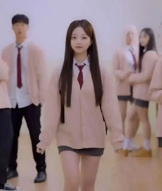 《我的女朋友和我三个妹妹们》：狗粮？修罗场？爆笑恋爱喜剧下的家庭羁绊与成长！